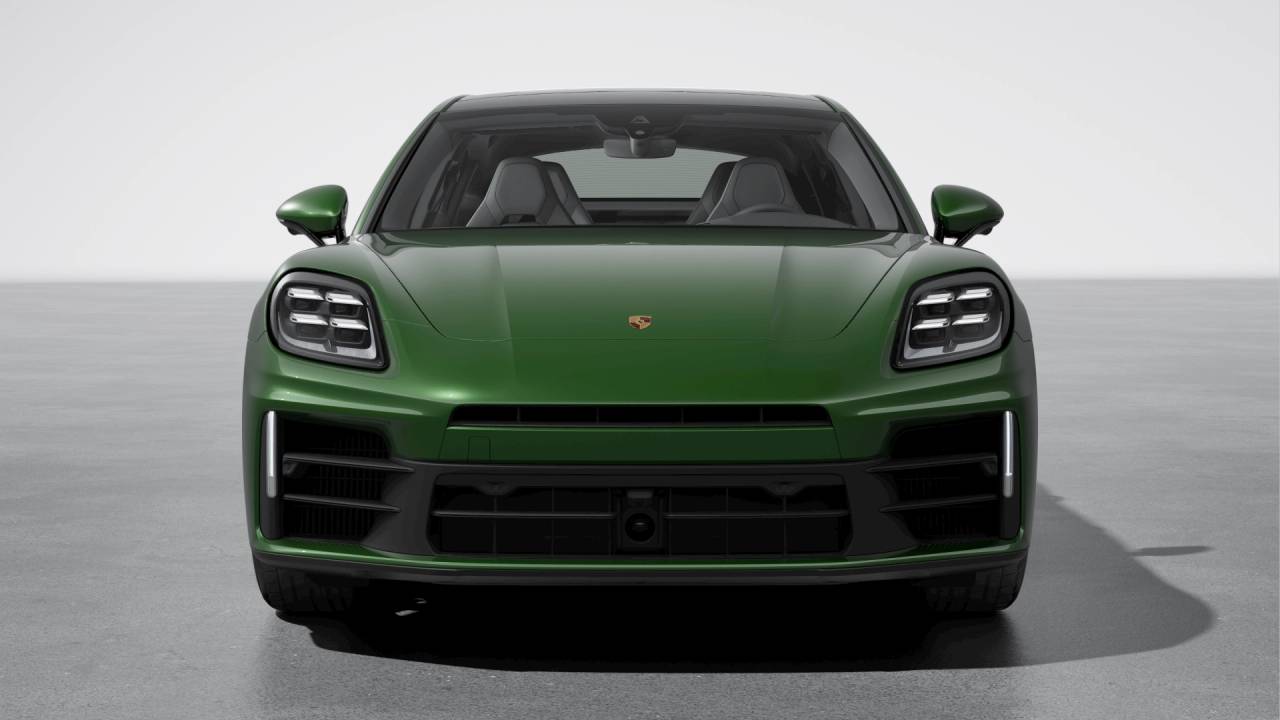 2026 Porsche Panamera 4