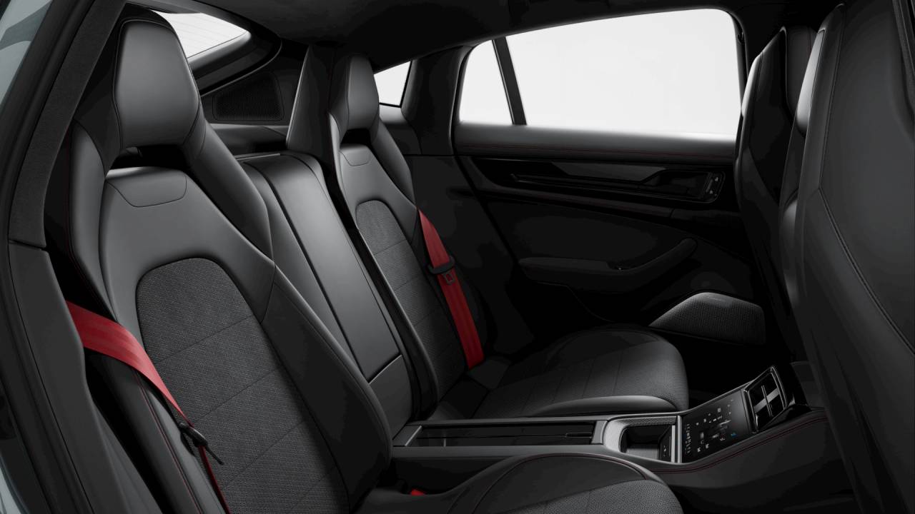 2026 Porsche Panamera GTS