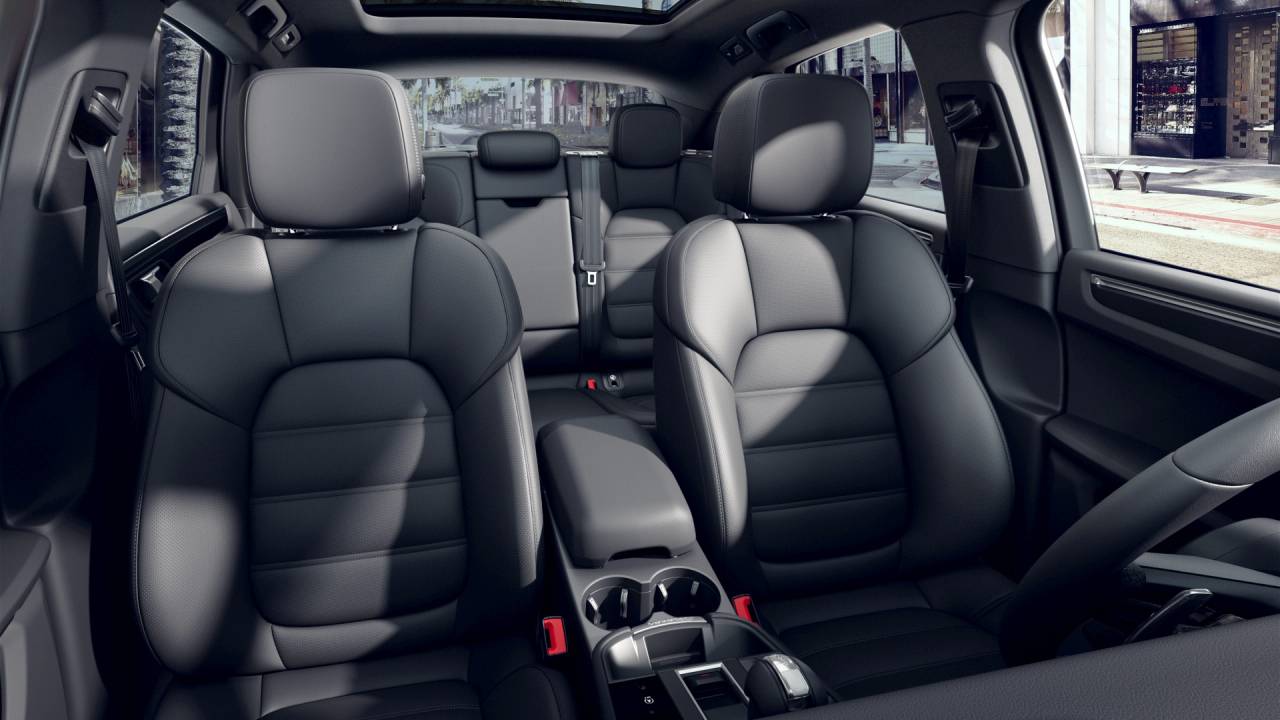 2026 Porsche Macan AWD