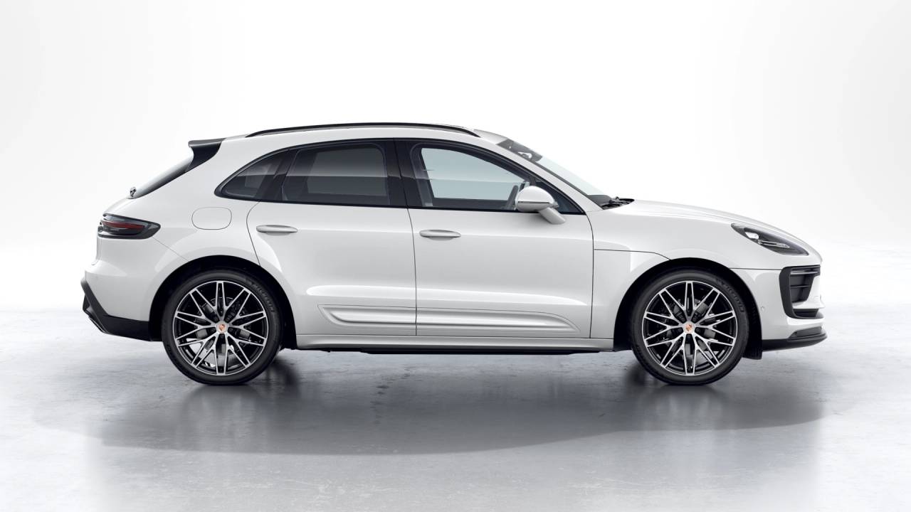 2026 Porsche Macan Base