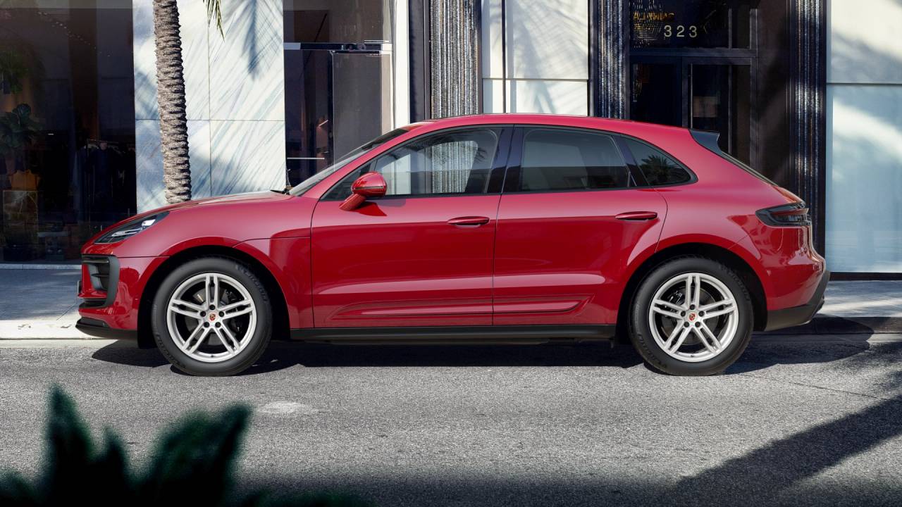 2026 Porsche Macan AWD