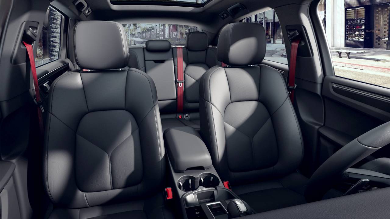 2026 Porsche Macan AWD