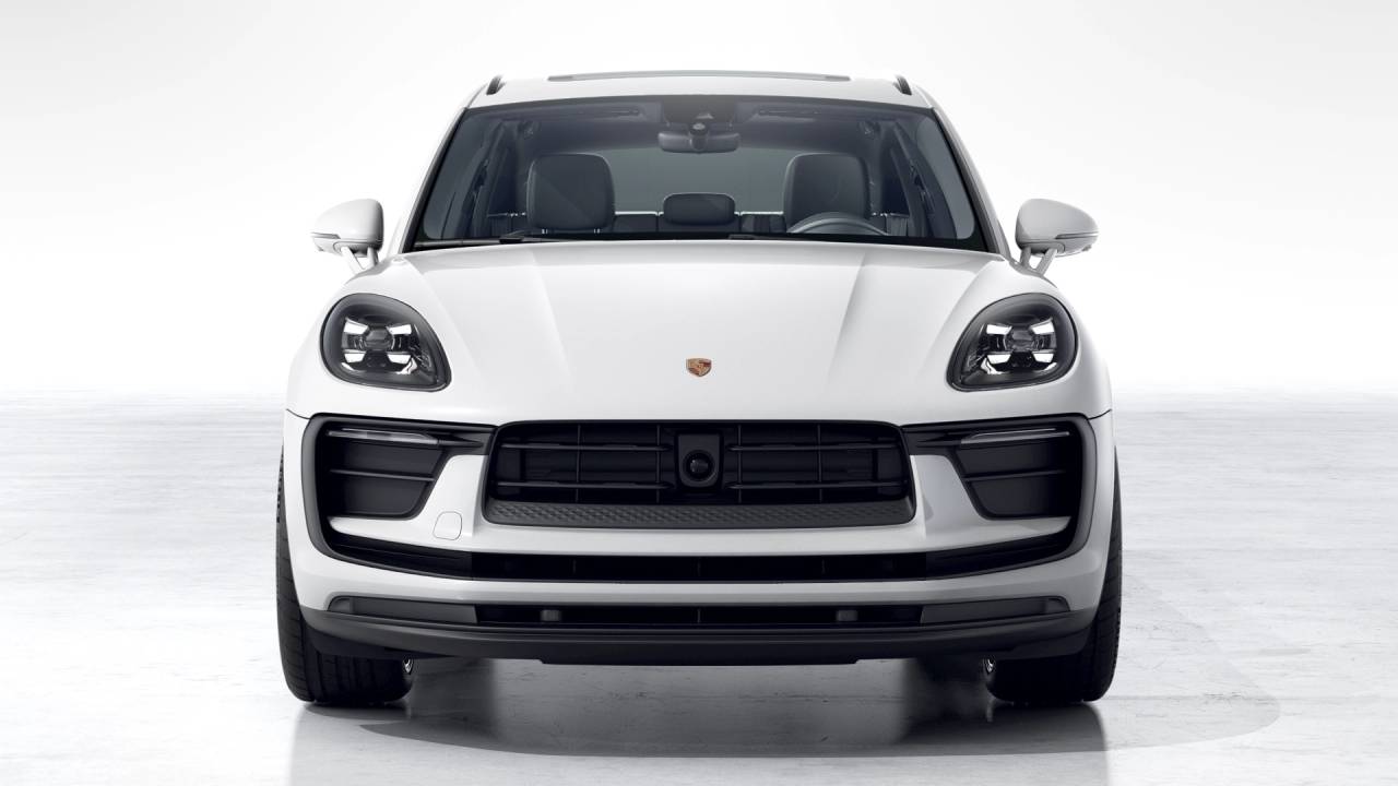 2026 Porsche Macan AWD