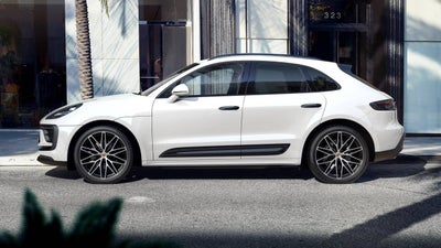 2026 Porsche Macan AWD