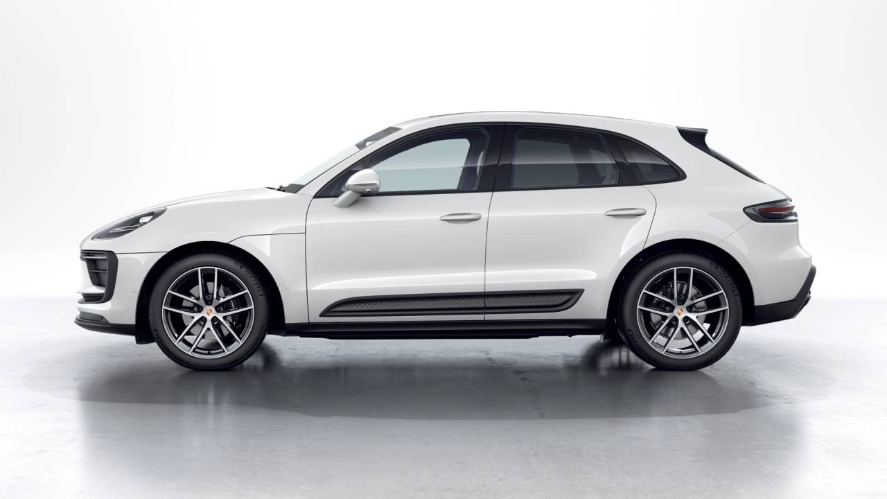 2026 Porsche Macan AWD