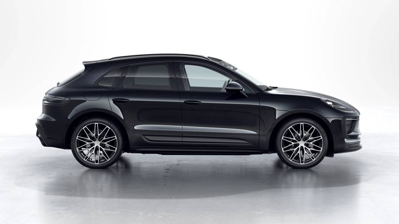 2026 Porsche Macan AWD
