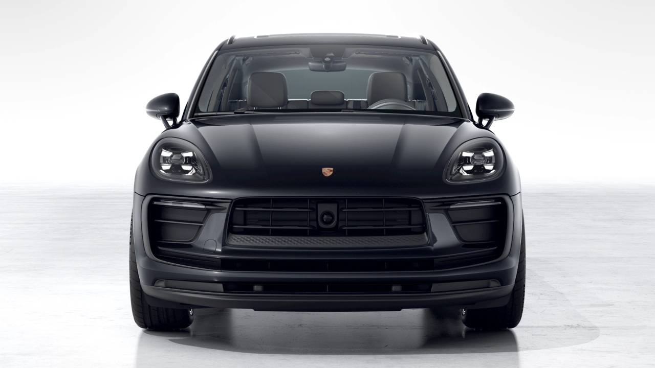 2026 Porsche Macan AWD