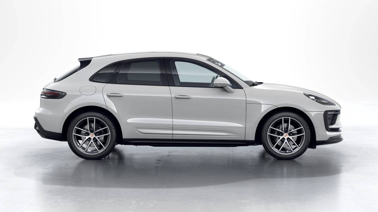 2026 Porsche Macan Base