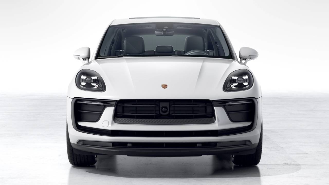 2026 Porsche Macan AWD