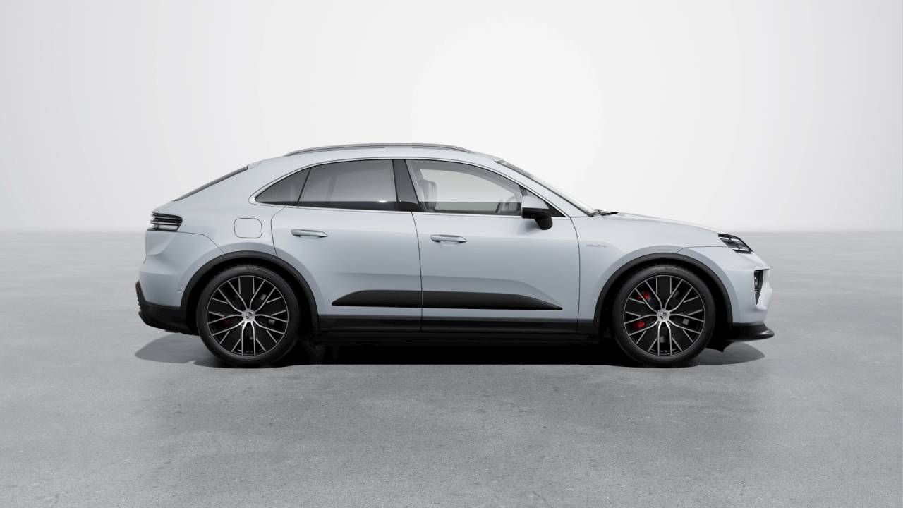 2026 Porsche Macan Electric 4S