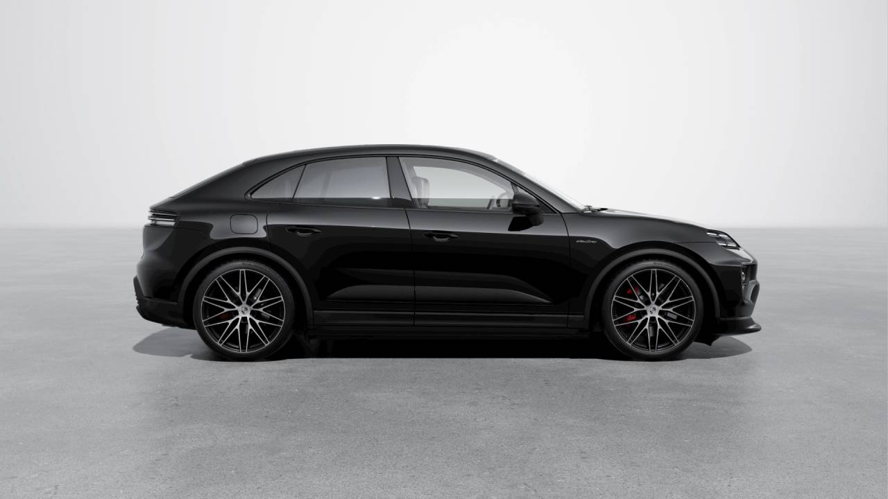 2026 Porsche Macan Electric 4S