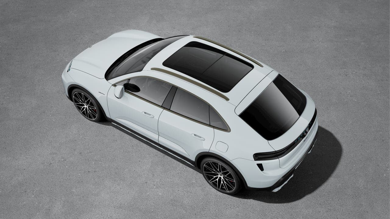 2026 Porsche Macan Macan Turbo Electric