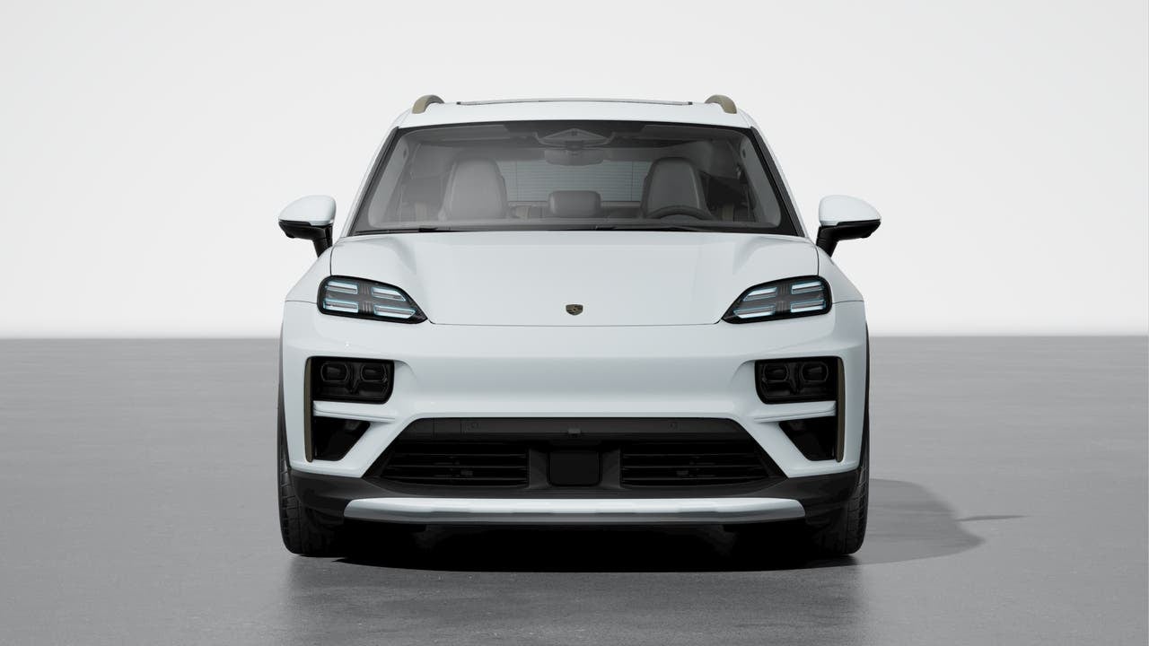 2026 Porsche Macan Macan Turbo Electric