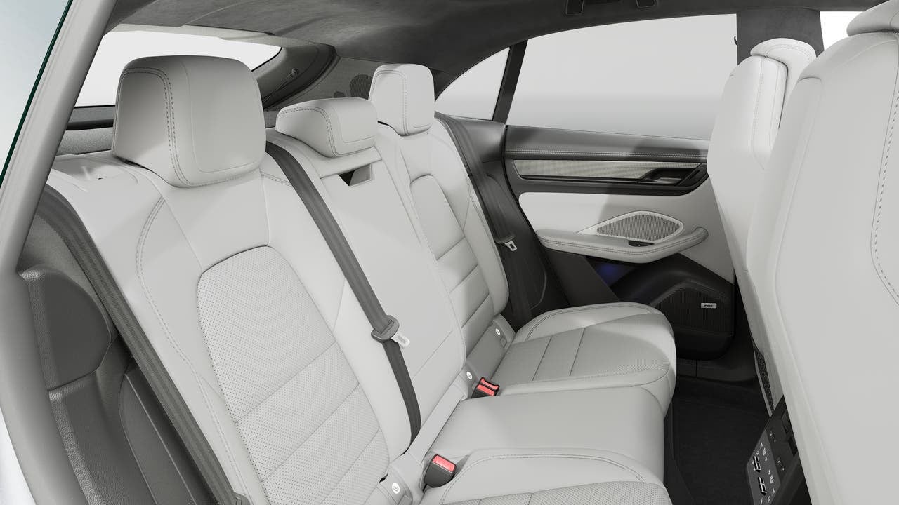 2026 Porsche Macan Macan Turbo Electric
