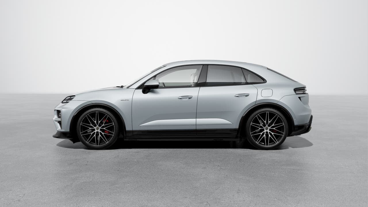 2026 Porsche Macan Macan Turbo Electric