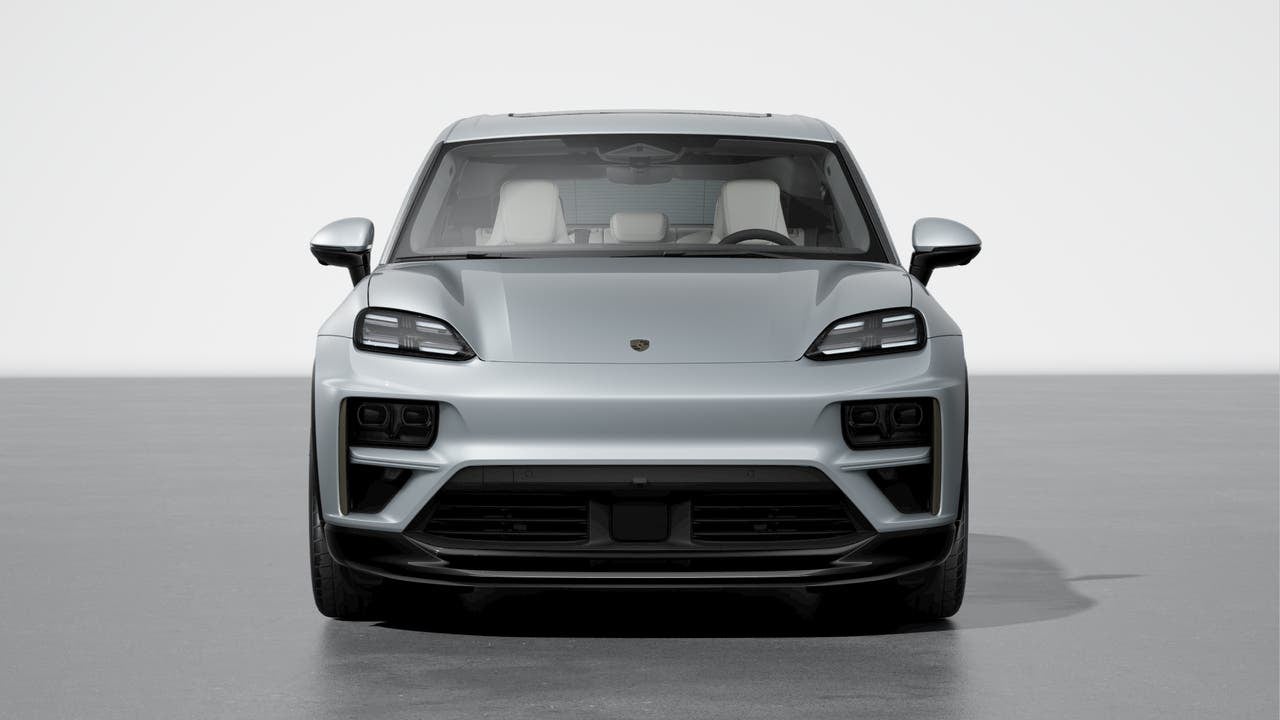 2026 Porsche Macan Macan Turbo Electric