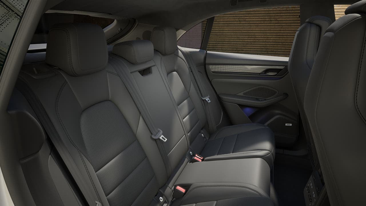 2026 Porsche Macan Macan Turbo Electric
