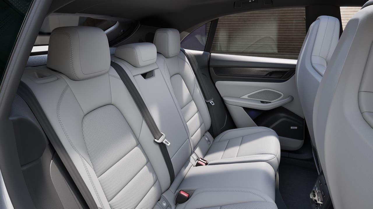 2026 Porsche Macan Macan GTS Electric